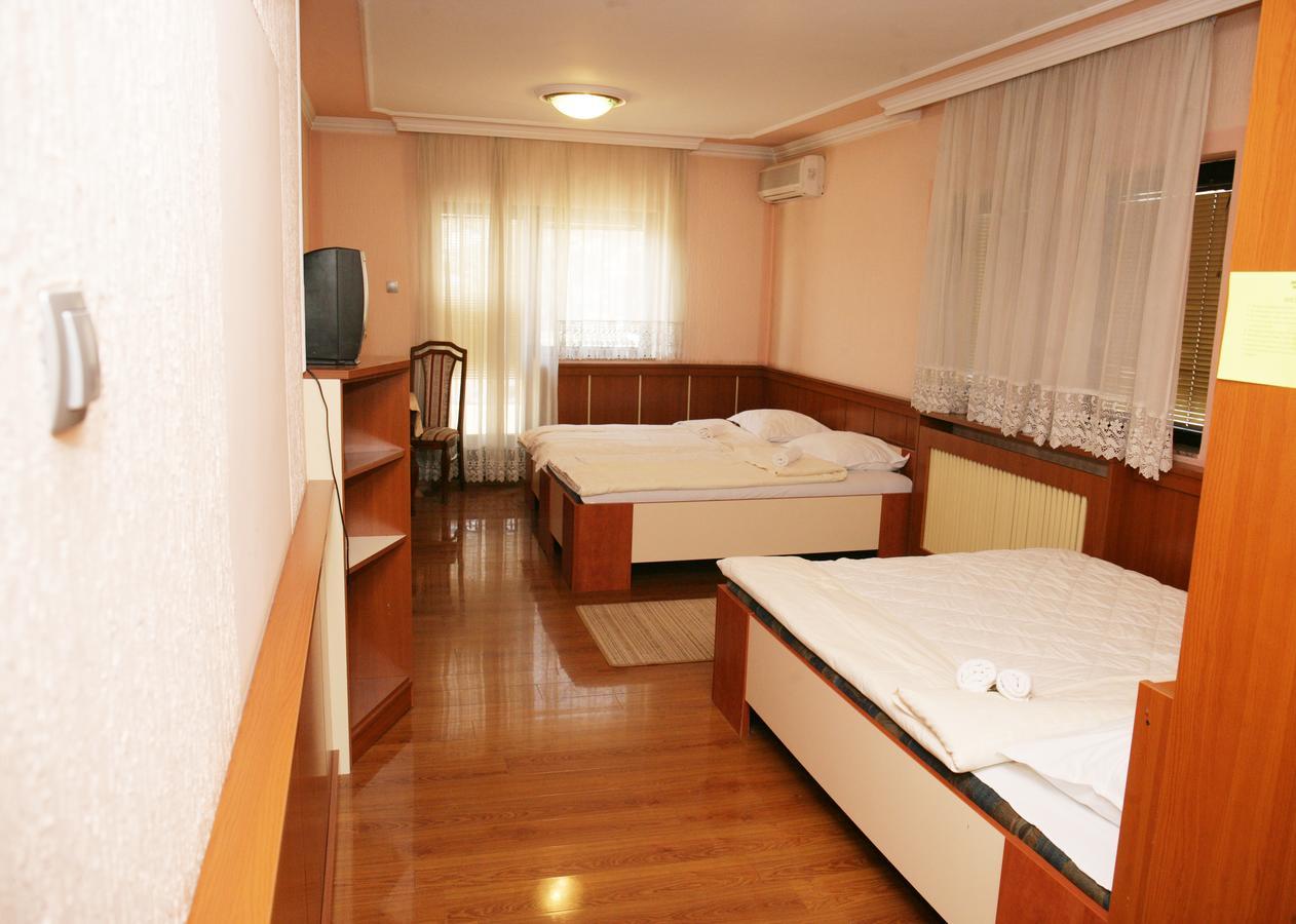 Motel Nana 巴尼西卢卡 外观 照片