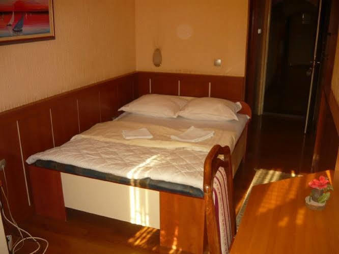 Motel Nana 巴尼西卢卡 外观 照片