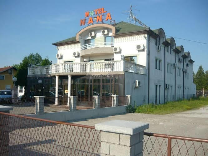 Motel Nana 巴尼西卢卡 外观 照片